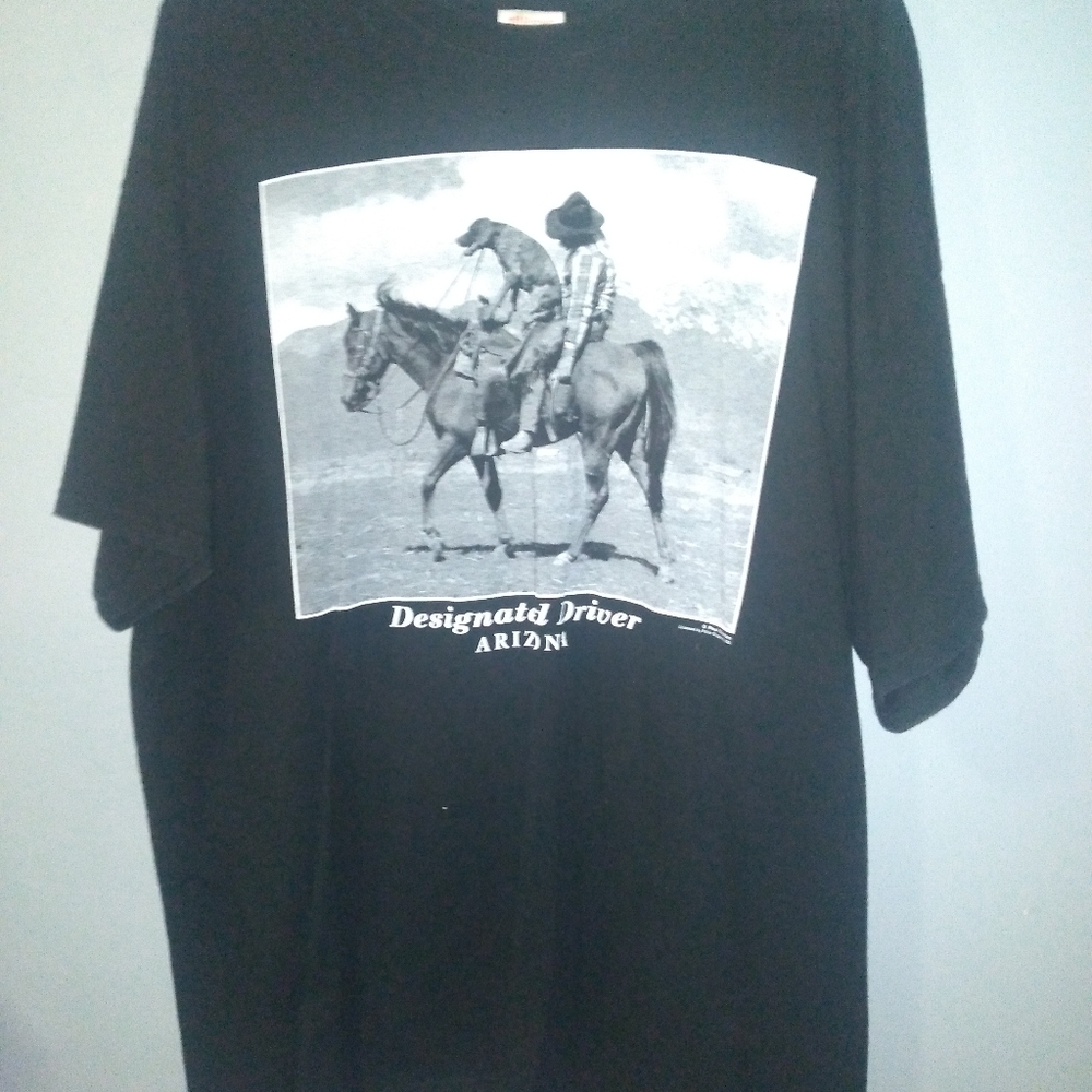 Black t shirt
